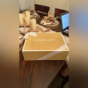 COPY - Michael Kors Gifts Boxes